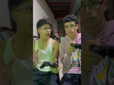 tipo de Personas jugando fifa 😂