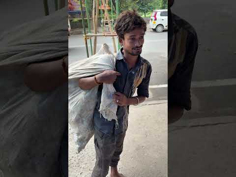 भैया 2 दिन से भूखा था कंचन दीदी ने बुला कर खाना खिलाया