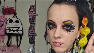 Clawed_Beauty101 is live!