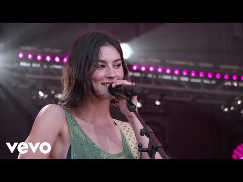 Gracie Abrams - Close To You (Jimmy Kimmel Live! 2024)