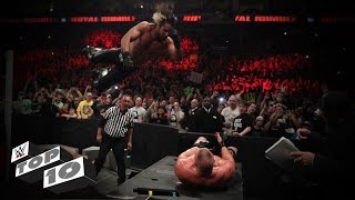 WWE Top 10 aterrizajes sobre la mesa de comentaristas