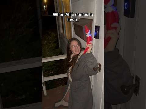 I’ve become an #elfontheshelf mom ?