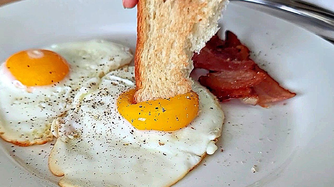 BACON AND EGGS BREAKFAST For One How To Make Sunny Side Up Eggs