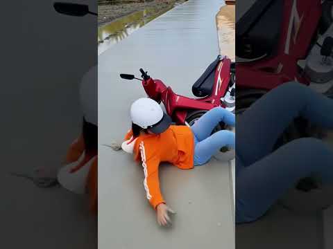 Phần 146: Góc Ý Thức - theo mọi người thì bạn này sao ? #gocythuc #vuive #haihuoc #funny #xuhuong