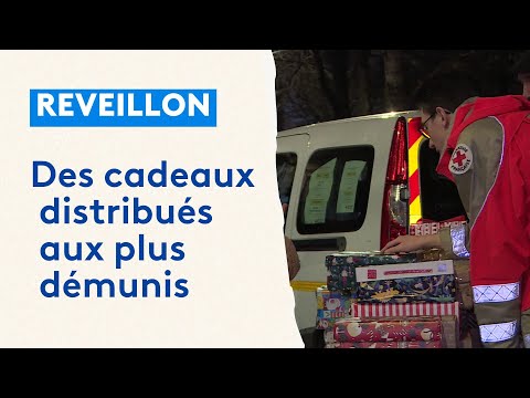 Pour le Réveillon, la Croix Rouge distribue des cadeaux aux plus démunis