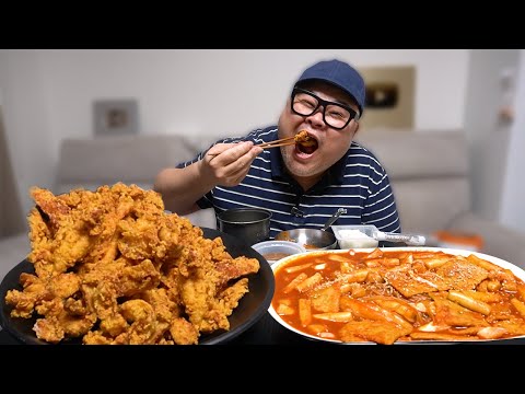 더고아재! 입천장 다 까지는 알싸한 마늘치킨에 얼얼한 마라 떡볶이 먹방!│Garlic Chicken, Mala Tteokbokki Mukbang Eatingshow