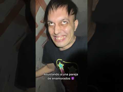 HOLA NIÑOS y los enamorados espantados