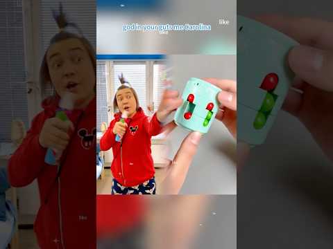 Как она узнала😂#funny#love#trending