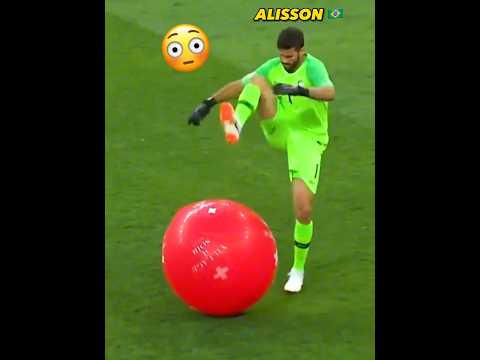 Rare Goalkeeper Moments ?