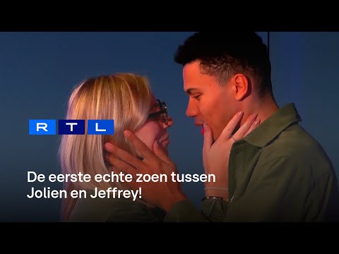 Eerste echte zoen Jeffrey en Jolien tijdens onthulling fake bewoners | Big Brother