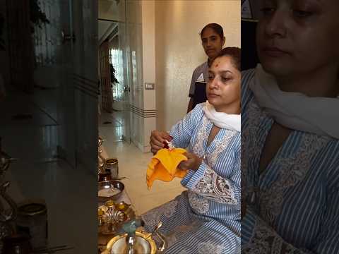 Such a soothing video of #ankitalokhande worshipping Lord Shiva 🙏🏻 #filmykalakar