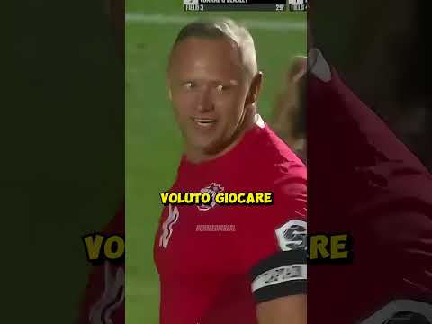 Quando le donne sfidano gli uomini a calcio #shorts
