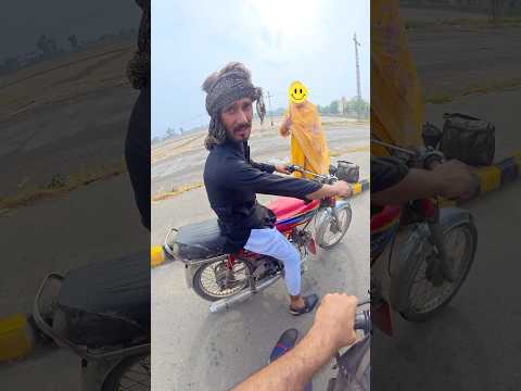 Bhai ki bike start ni ho rhi thi #happiness #kindness #humanity #actofkindness #india
