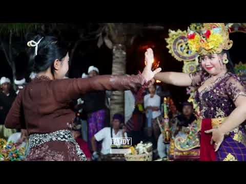 Munduk paras bergoyang