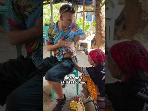 The oldest tattoo artist in the world 😮