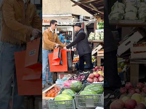 ВЛАДЕЛЕЦ МАНГАЛА НА МАЙСКИЕ #юмор #шашлык #праздник #питер #рынок