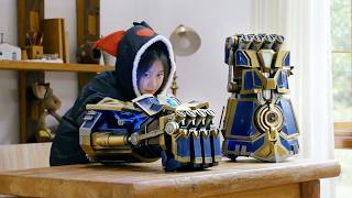 I made a set of Vi's Movable Hextech Gauntlets From "League of Legends!"