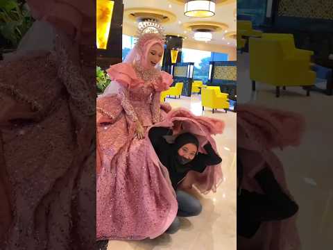 DIBALIK GAUN PENGANTIN YANG CANTIK #gaunpengantin #pengantinviral #shorts