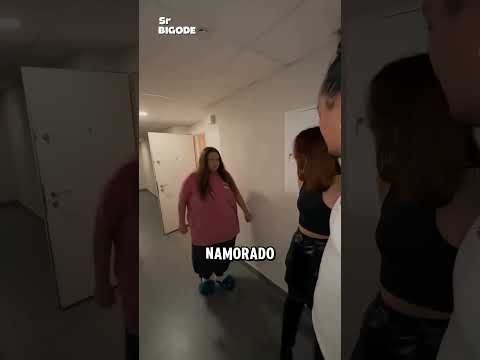 ELA ROUBOU O NAMORADO DA ESTRANHA !