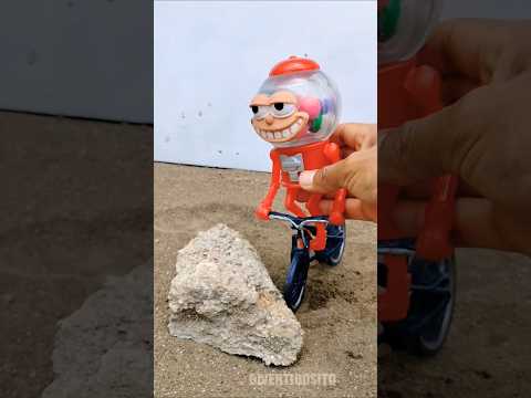 BRAINROT CHICLETEIRA BICILETEIRA FINDS A ROCK ON THE GROUND #Shorts