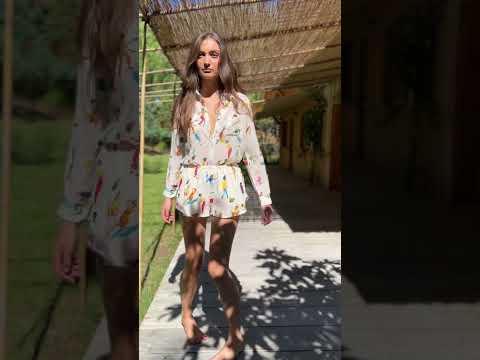 BLOTCHED PEOPLE LINEN SHORTS video