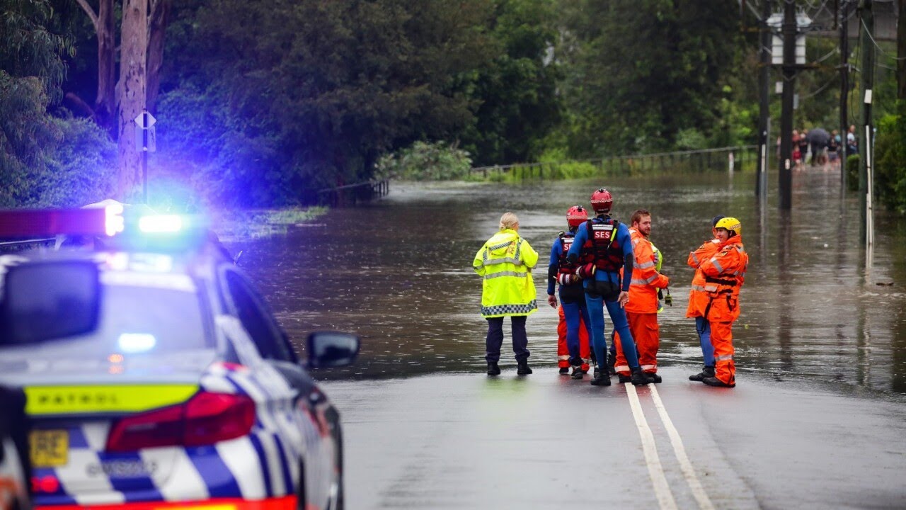 Police Force Calling for Australians to get ‘Home Safe’ Amidst Floods Warnings