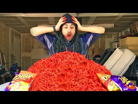FLAMIN HOT CHEETOS & TAKIS CHALLENGE !