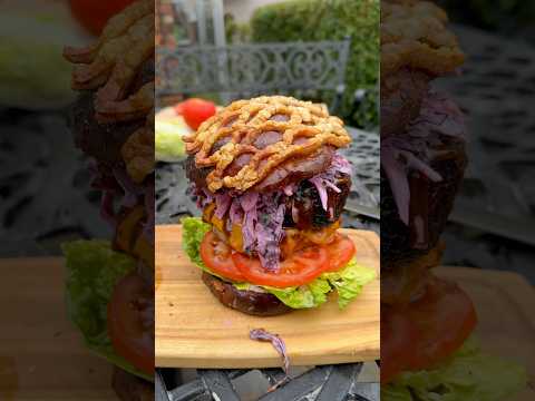 If you’re gonna make a #porkbelly #burger then you gotta put it in a #crackling bun 😋 #bbq #scran