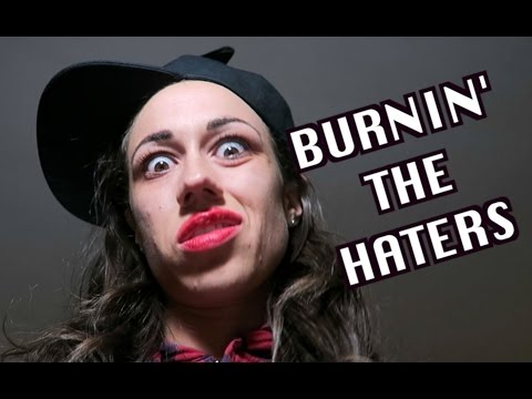 Miranda Sings Is Burnin' The Haters With A New Original Song -- She Even Raps!