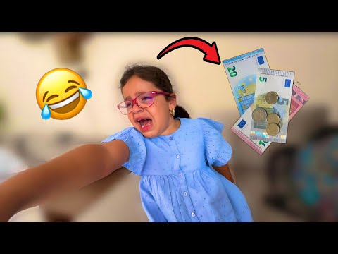 C’est pas moi qui a pris l’argent à maman😢
