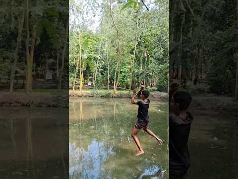 Challenge to cross the pond by hanging on the rope in less time🤣