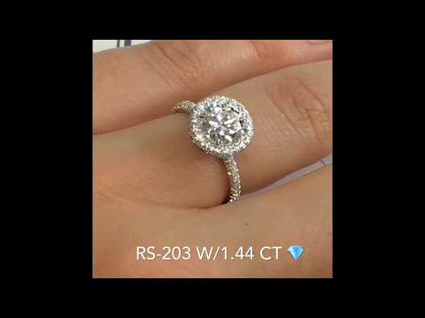 1.44 ct Round Diamond Halo Engagement ring