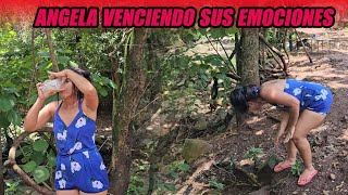 Angela demuestra a las demás chicas que `puede vencer sus emociones.
