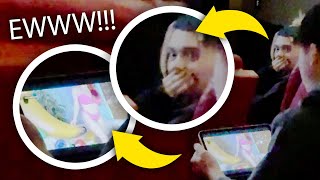 Hombre Captado En Público Viendo A Una Chica En Jacuzzi