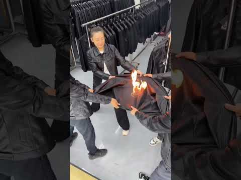 अंकल ने तो लेदर जैकेट को जला दिया 😵😵💫