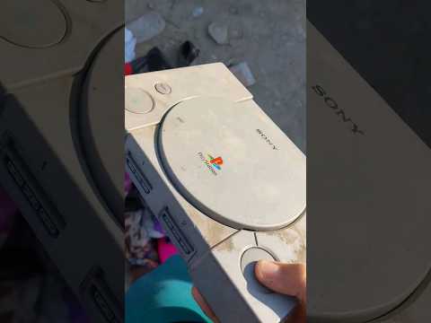 اشتريت PS1 بسعر 500 دينار عراقي😂 تعالو نشوف يشتغل او لا🫣🤔؟؟؟