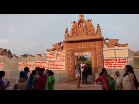 वृन्दावन में बने निधिवन से जुड़ी खास बातें। facts about nidhivan