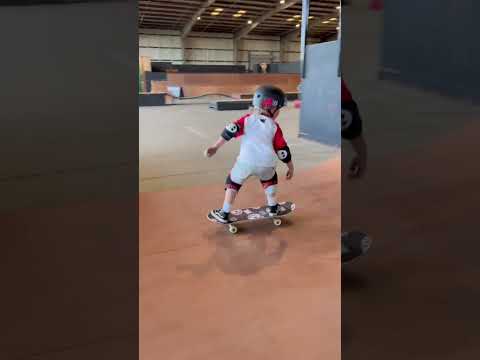 Solid mini-ramp action from the 5-year-old skateboarding prodigy Brody aka Tiny Hawk. #5yearsold