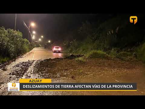 Deslizamientos de tierra afectan vías del Azuay