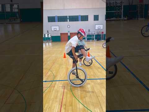 [58M views]점프타기의 고급화 ~~ 이젠 옆으로 점프타기 #외발자전거 #unicycle #진격의방탄 #bts