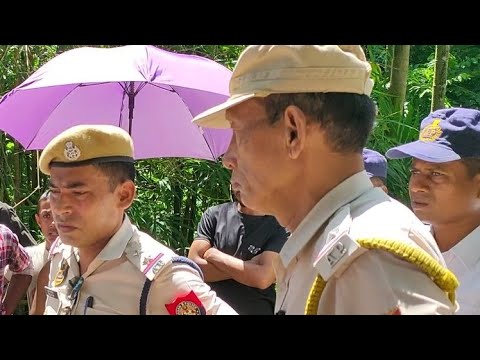 📌 বড়বন্দ-দুধপুর রাস্তা মেরামতের দাবিতে বিক্ষোভ || হাতে প্ল্যাকার্ড নিয়ে প্রতিবাদ স্থানীয়দের।