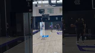 Walker Kessler knocking down threes in Lakers practice 👀