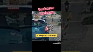 Und dann einfach abhauen… 🤦‍♂️ #leitbaken #troll #stupid #crazy #dashcam