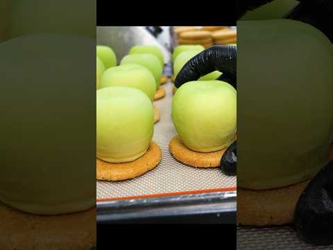 이게 과일이 아니고 케익이라니?! #shorts / Apple Mousse Cake / Korean street food