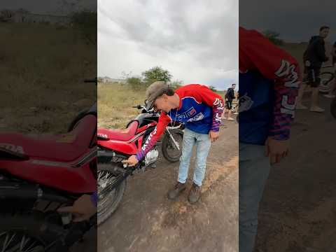 Pegou a moto dele pra empinar🔥