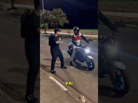 O final é o melhor😂 #engraçado #grau #moto #mt03 #ifood @o.gabriellima