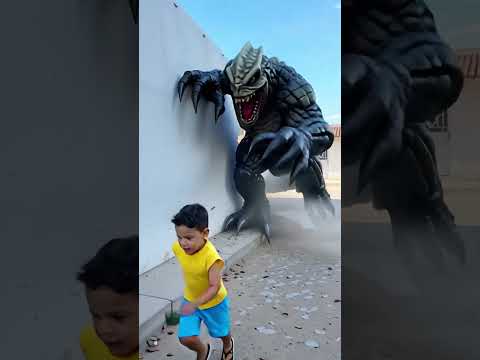 a giant monster!😨😲🤨 #funny #comedy #humor