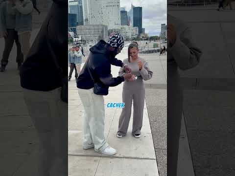 Elle a dragué un mec dans la rue