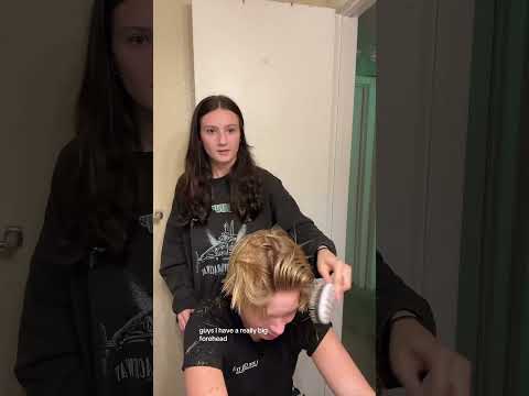GIVING MY TEENAGER A HAIRCUT💇 #momlife #momhacks #toddlermom #teenagermom #cuttinghair #haircut