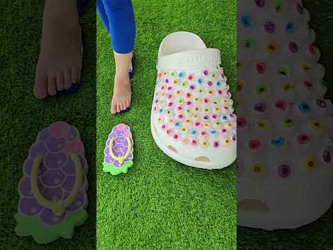 Super cool giant eye slippers 🦶👀🦶Super nice socks 🧦🧦🧦 #love #trending #viralvideo